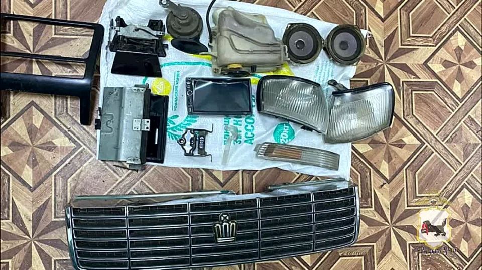 В Приангарье полицейские задержали подозреваемых в краже японских седанов