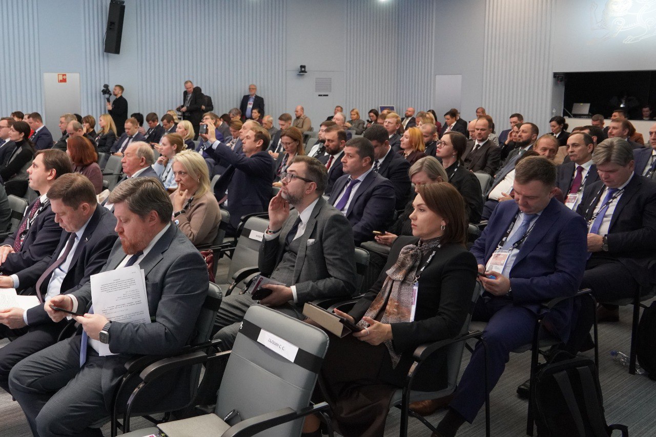 Игорь Кобзев предложил открыть новые направления в вузах и учреждениях СПО Сибири и Дальнего Востока для подготовки кадров для туристической отрасли Игорь Кобзев предложил открыть новые направления в вузах и учреждениях СПО Сибири и Дальнего Востока для подготовки кадров для туристической отрасли