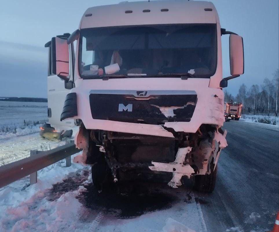 Три ребенка и водитель погибли в страшной аварии в Иркутской области Три ребенка и водитель погибли в страшной аварии в Иркутской области