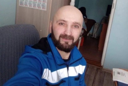 «Приходит к детям во сне»: фельдшер спешил на помощь пациенту, но сам попал в ловушку смерти