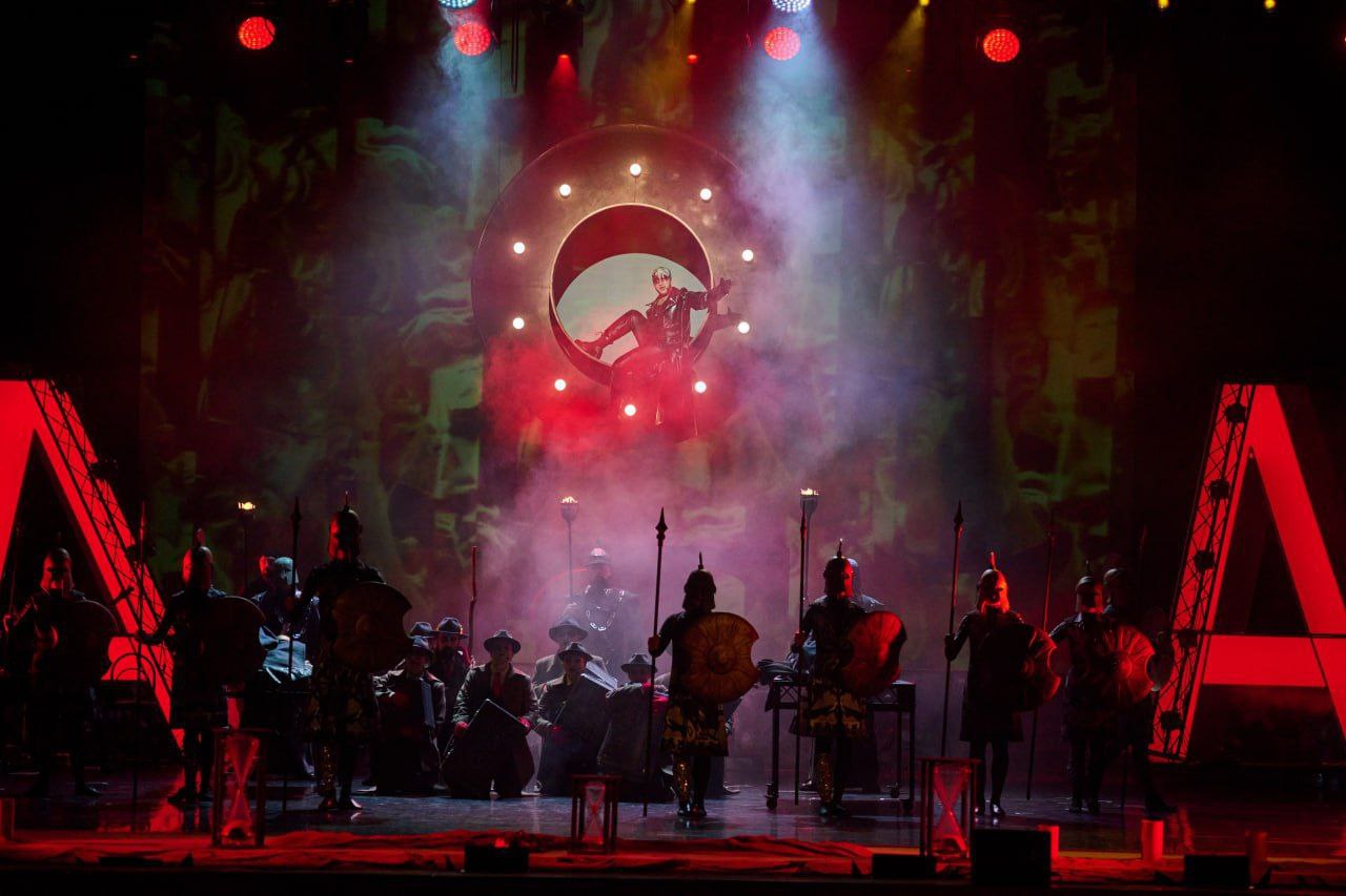 Спектакль «Антигона» Иркутского музыкального театра им. Н. М. Загурского вошел в шорт-лист «Золотой Маски» Спектакль «Антигона» Иркутского музыкального театра им. Н. М. Загурского вошел в шорт-лист «Золотой Маски»