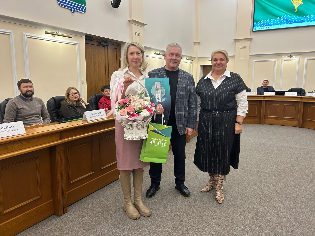 Ангарский округ планирует присоединиться к проекту «Радиус доверия» от корпорации «ТВЭЛ» Ангарский округ планирует присоединиться к проекту «Радиус доверия» от корпорации «ТВЭЛ»