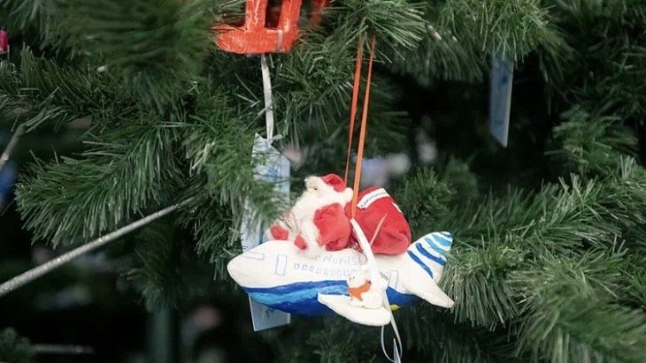 Первым делом — самолеты! Жителей Ленинского округа и и организации, расположенные в нем, приглашают принять участие в конкурсе по изготовлению елочных игрушек «Приключения в облаках»