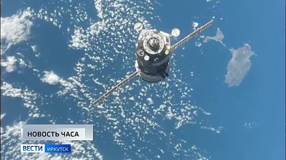 С космодрома «Байконур» стартовал корабль «Союз МС-28», в составе экипажа — иркутянин Сергей Микаев