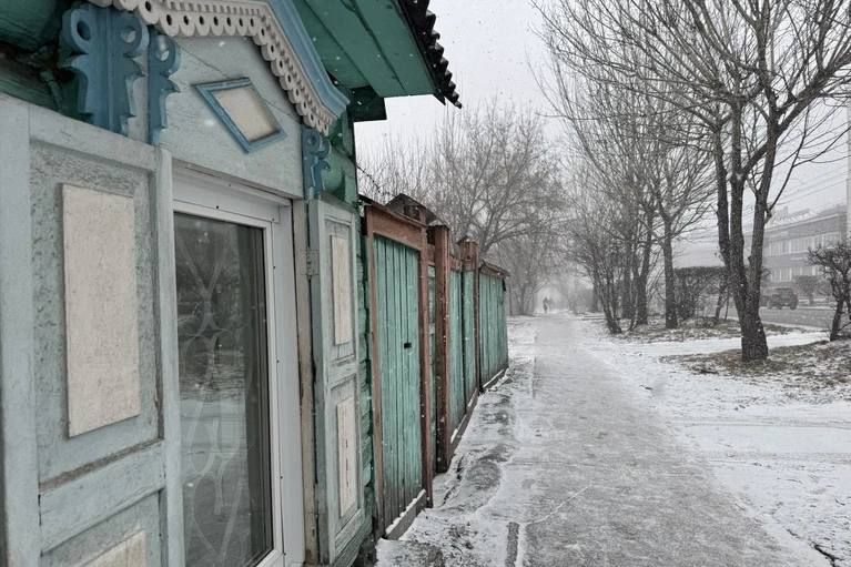 Доброе утро, Иркутск. Сегодня в городе пройдет небольшой снег, днем потеплеет до 0…-2 градусов