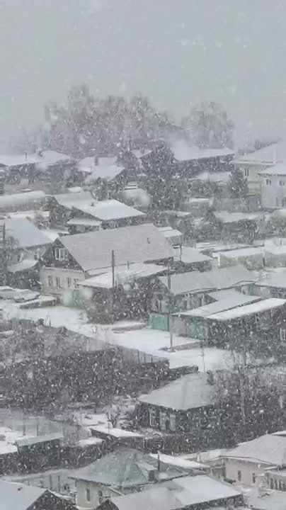 #нампишут:. Снегопад в Иркутске Видео @baikalhill