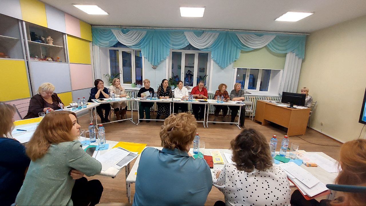 В Ангарске провели круглый стол по оказанию ранней помощи родителям и детям в детских садах В Ангарске провели круглый стол по оказанию ранней помощи родителям и детям в детских садах