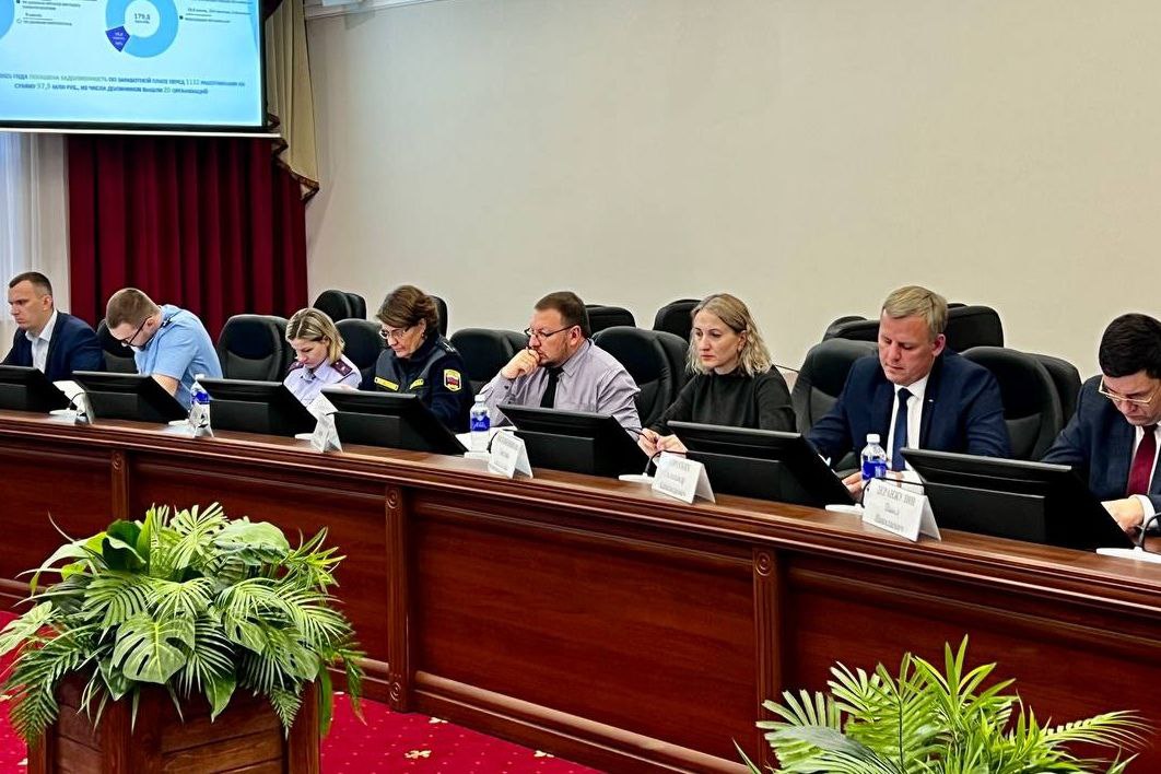 В Правительстве Иркутской области состоялась межведомственная комиссия по противодействию формированию просроченной задолженности по заработной плате В Правительстве Иркутской области состоялась межведомственная комиссия по противодействию формированию просроченной задолженности по заработной плате