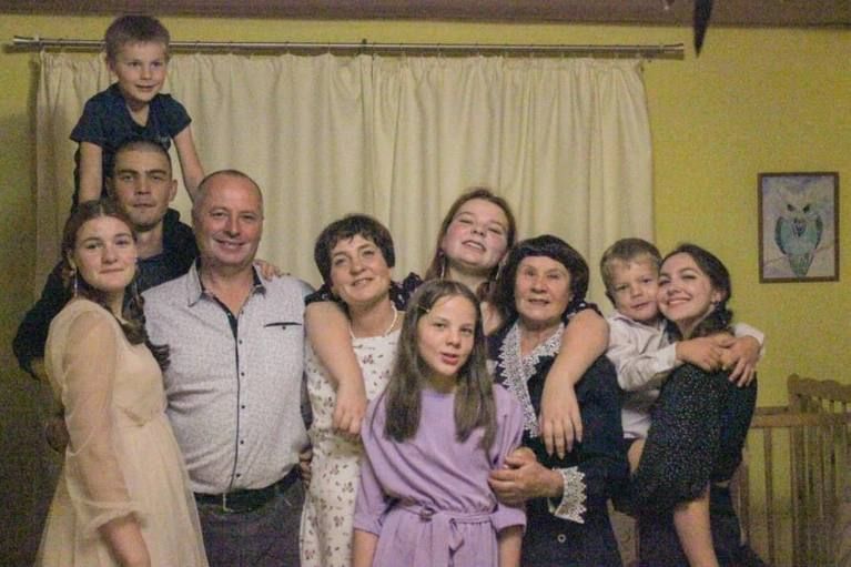 Раннее утро в доме Сорокиных начинается с привычной суеты