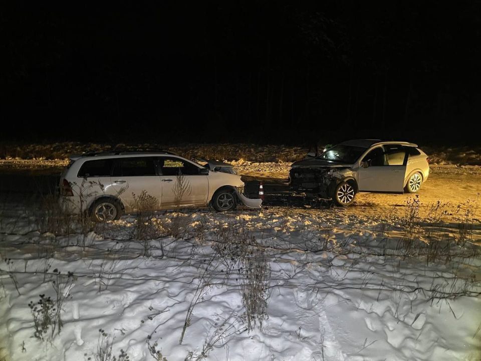В Черемхово в результате ДТП получили травмы 4 человека, в том числе несовершеннолетний пассажир