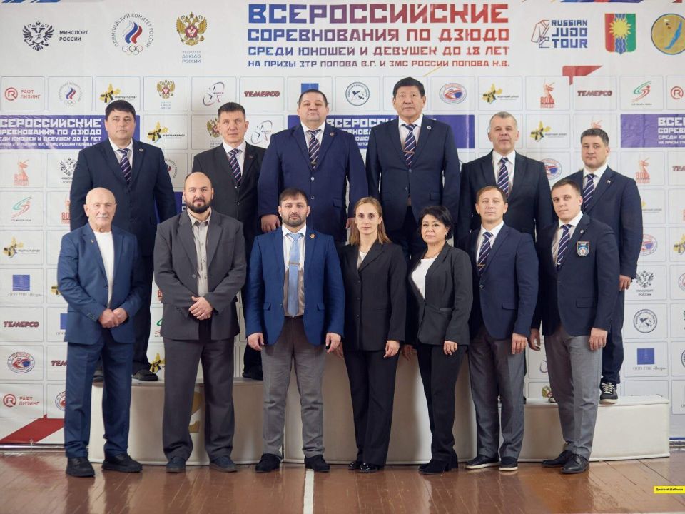 Спортсмены Прибайкалья выиграли 39 медалей на всероссийских соревнованиях по дзюдо на призы Заслуженного тренера России Виктора Попова и Заслуженного мастера спорта России Константина Попова Спортсмены Прибайкалья выиграли 39 медалей на всероссийских соревнованиях по дзюдо на призы Заслуженного тренера России Виктора Попова и Заслуженного мастера спорта России Константина Попова