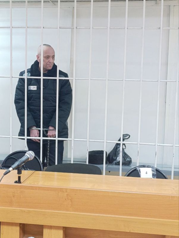 Суд приговорил «ангарского маньяка» Михаила Попкова, ранее осужденного за серийные убийства, еще к 10 годам колонии за двойное убийство, совершенное в 2008 году