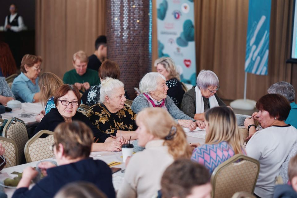 Благотворительная акция «Вяжем вместе» прошла в Иркутской области Благотворительная акция «Вяжем вместе» прошла в Иркутской области