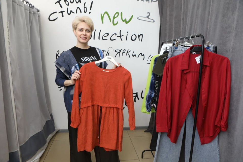 Давайте меняться. Где в Иркутске можно сдать одежду и предметы обихода? «Люди приходят сюда снова и радуются, когда узнают, что принесенное ими уже забрали. Так наш проект помогает расхламляться, существенно экономить и... Давайте меняться. Где в Иркутске можно сдать одежду и предметы обихода? «Люди приходят сюда снова и радуются, когда узнают, что принесенное ими уже забрали. Так наш проект помогает расхламляться, существенно экономить и...