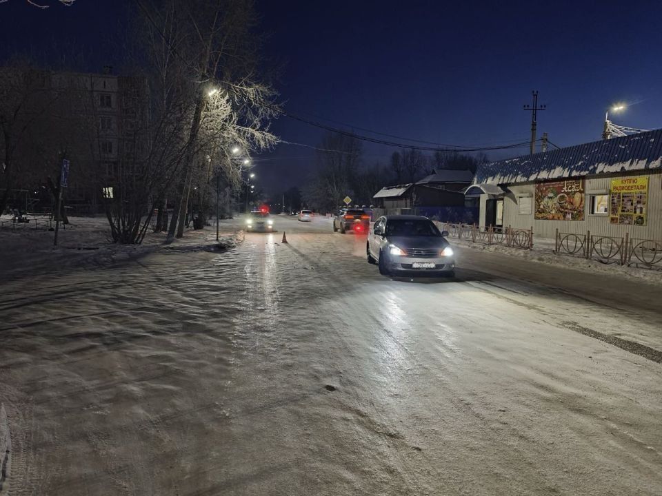 В Усолье-Сибирском сотрудники Госавтоинспекции разбираются в обстоятельствах наезда автомобиля на школьника В Усолье-Сибирском сотрудники Госавтоинспекции разбираются в обстоятельствах наезда автомобиля на школьника