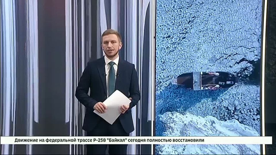 Паромную переправу на остров Ольхон планируют закрыть в двадцатых числах декабря