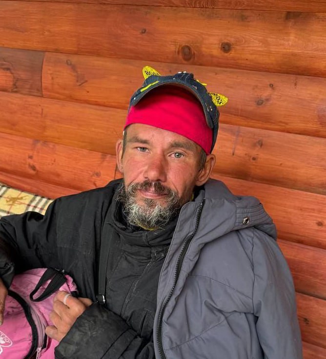 В Иркутском районе полицейские и волонтеры устанавливают местонахождение Андрея Наумова