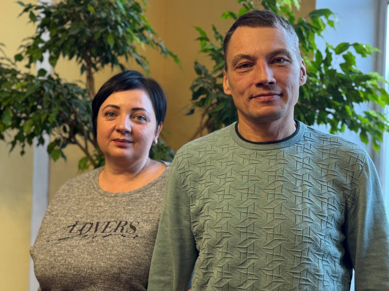 Сергей Петров: Вместе с председателем Думы Александром Александровичем Городским встретился с бойцом спецоперации, нашим земляком, Анатолием Валерьевичем Проскряковым и его женой Натальей Валентиновной