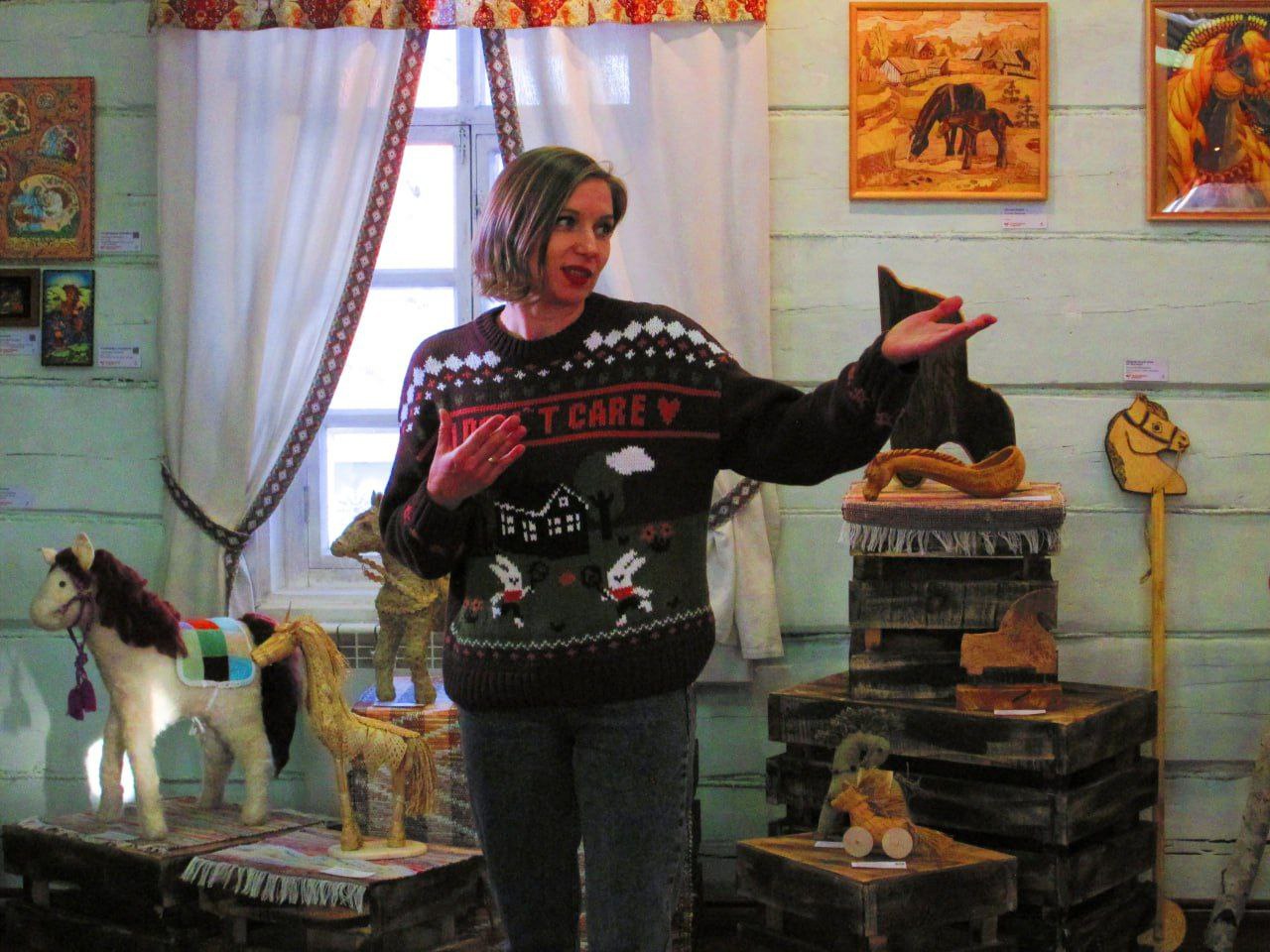 В Иркутске открылась выставка декоративно-прикладного искусства «Наш конек» В Иркутске открылась выставка декоративно-прикладного искусства «Наш конек»