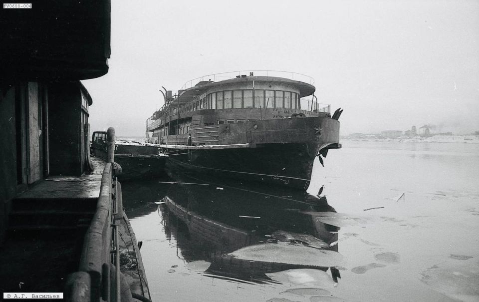 Строительство теплохода "Сибирь" 1962 г