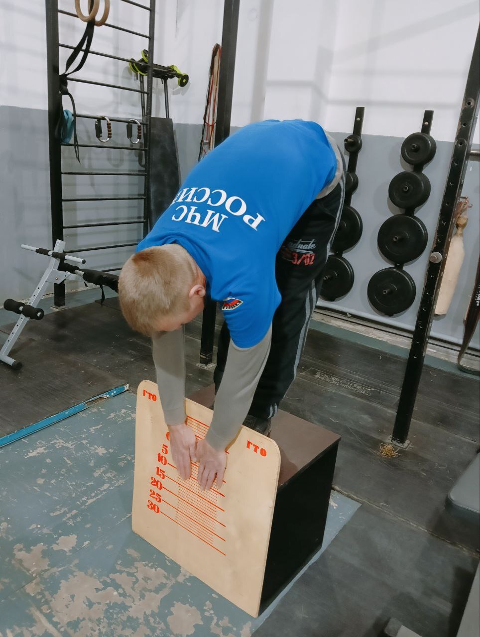 На этой неделе мэр Нижнеилимского округа Павел Березовский вручил знаки ГТО обучающимся Профессионального колледжа Железногорска-Илимского На этой неделе мэр Нижнеилимского округа Павел Березовский вручил знаки ГТО обучающимся Профессионального колледжа Железногорска-Илимского