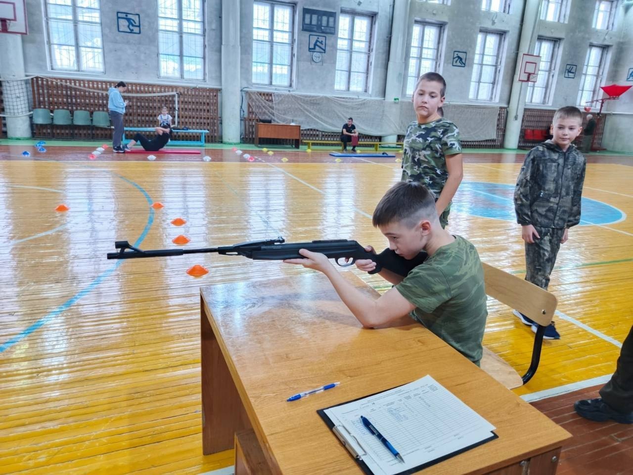 На этой неделе мэр Нижнеилимского округа Павел Березовский вручил знаки ГТО обучающимся Профессионального колледжа Железногорска-Илимского На этой неделе мэр Нижнеилимского округа Павел Березовский вручил знаки ГТО обучающимся Профессионального колледжа Железногорска-Илимского