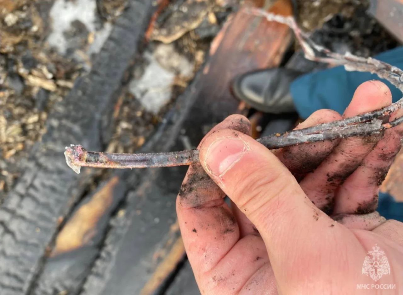 Гараж загорелся в заимке Чемодариха Черемховского района Гараж загорелся в заимке Чемодариха Черемховского района