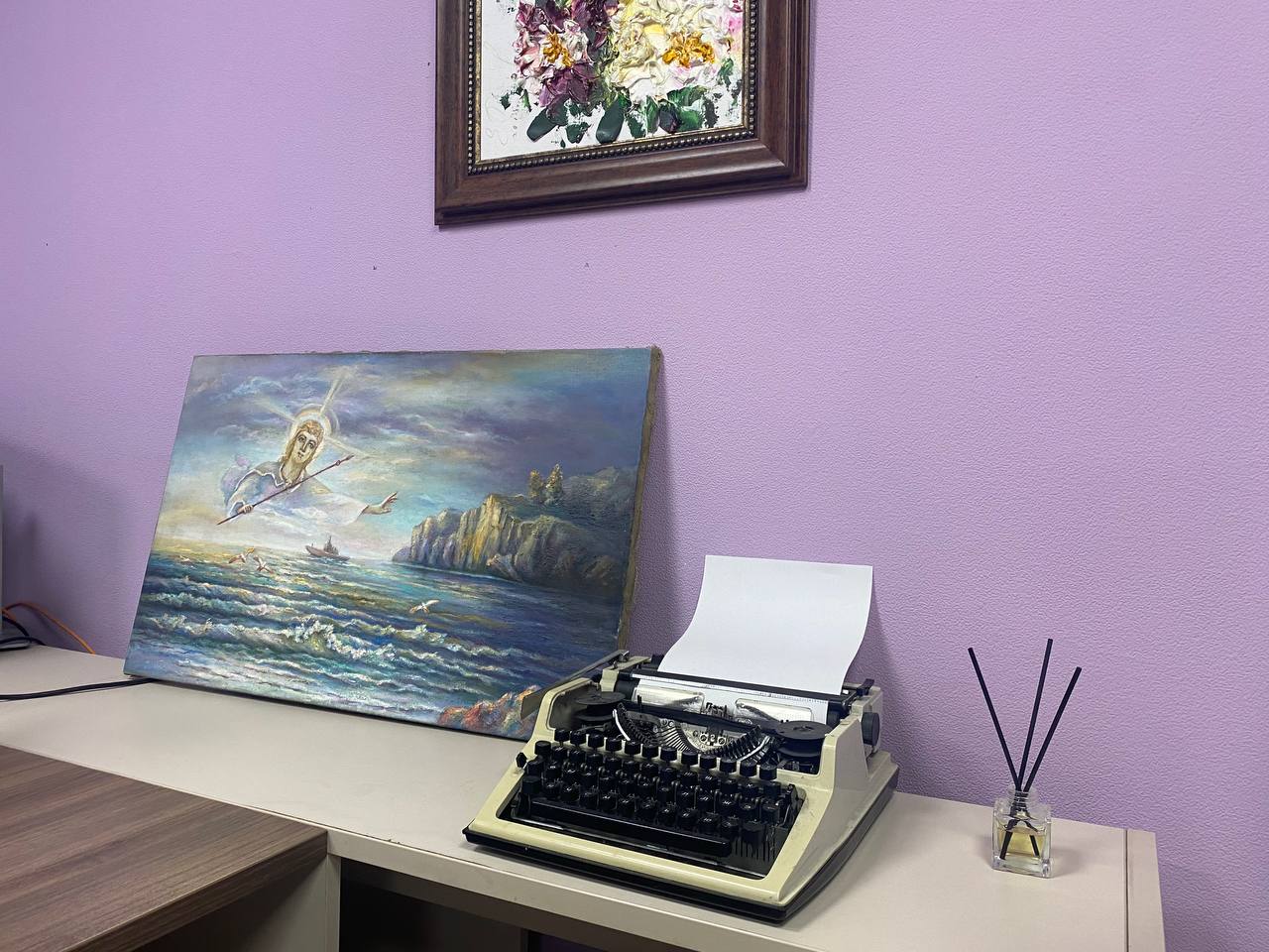 Сегодня, в День художника, хотела бы показать картину, которую Николай Томский из Бахтая передал нам после съемок Сегодня, в День художника, хотела бы показать картину, которую Николай Томский из Бахтая передал нам после съемок