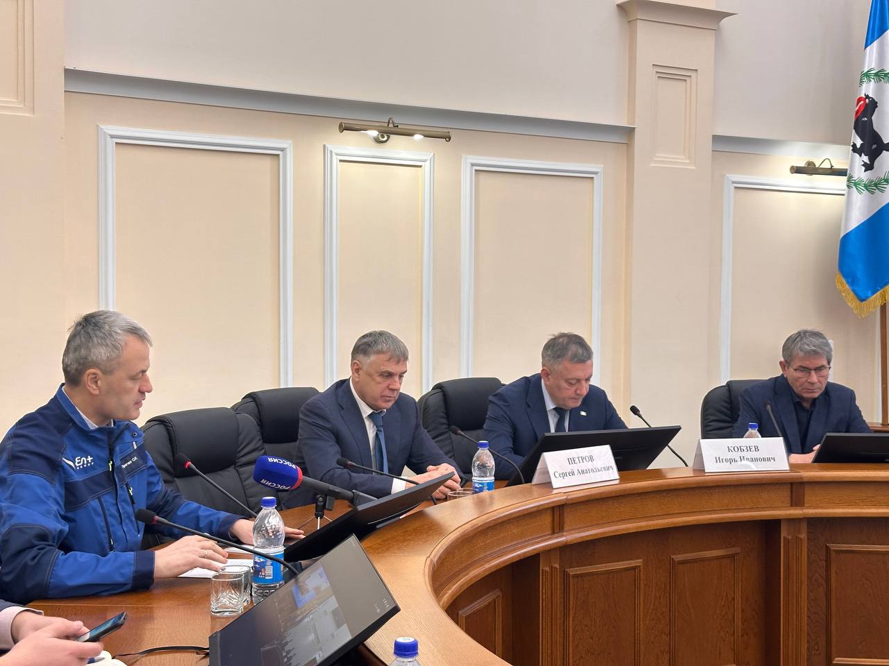 Чемпионат и первенство СФО по рукопашному бою проходит в Иркутске Чемпионат и первенство СФО по рукопашному бою проходит в Иркутске