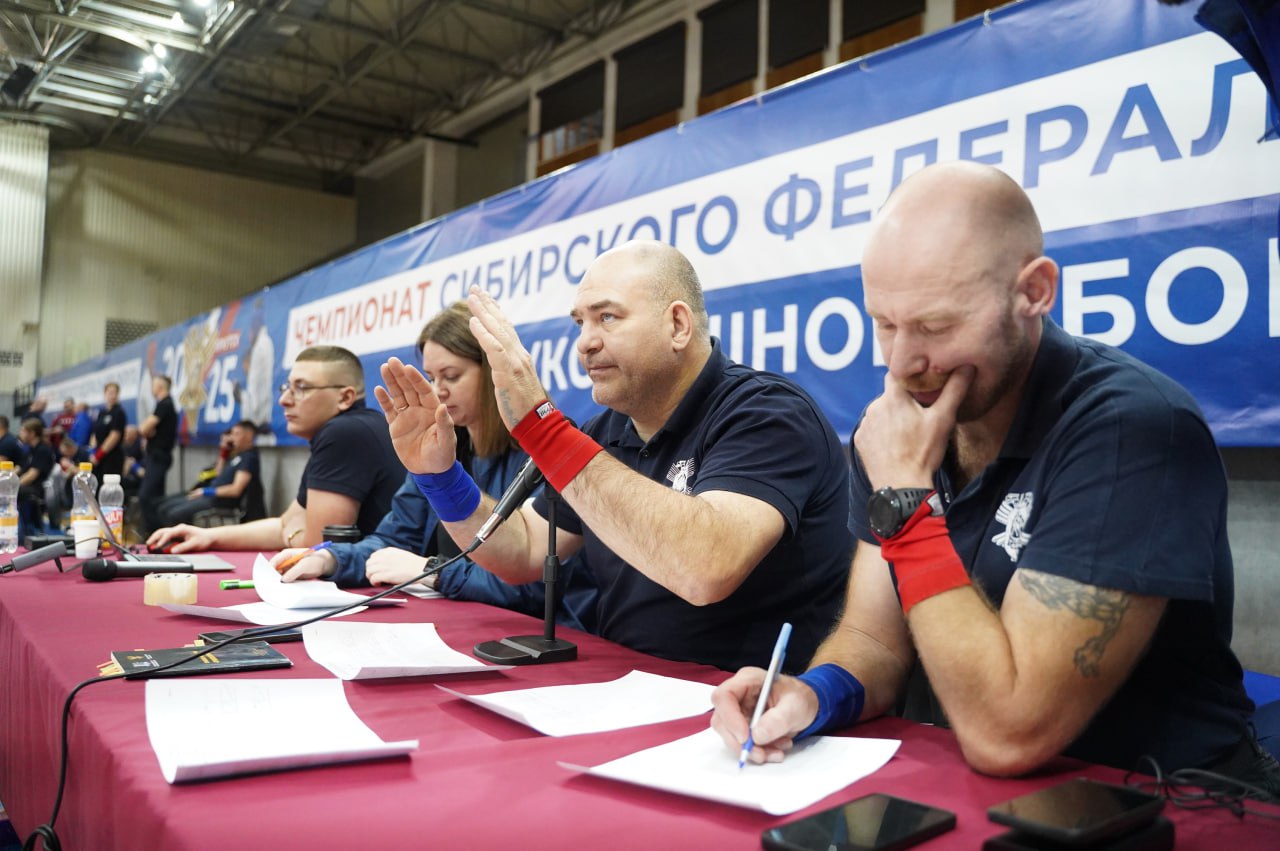 Чемпионат и первенство СФО по рукопашному бою проходит в Иркутске Чемпионат и первенство СФО по рукопашному бою проходит в Иркутске
