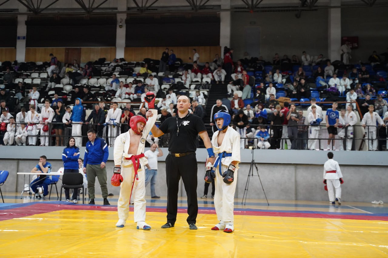 Чемпионат и первенство СФО по рукопашному бою проходит в Иркутске Чемпионат и первенство СФО по рукопашному бою проходит в Иркутске