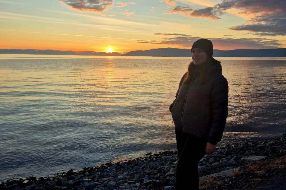 «Кричала и готовилась отбиваться пакетом»: сибирячка чудом избежала нападения стаи собак