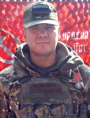 АЛЕКСАНДР ВАСИЛЬЕВ. Посвятил военной службе более 15 лет, пройдя путь от рядового до офицера