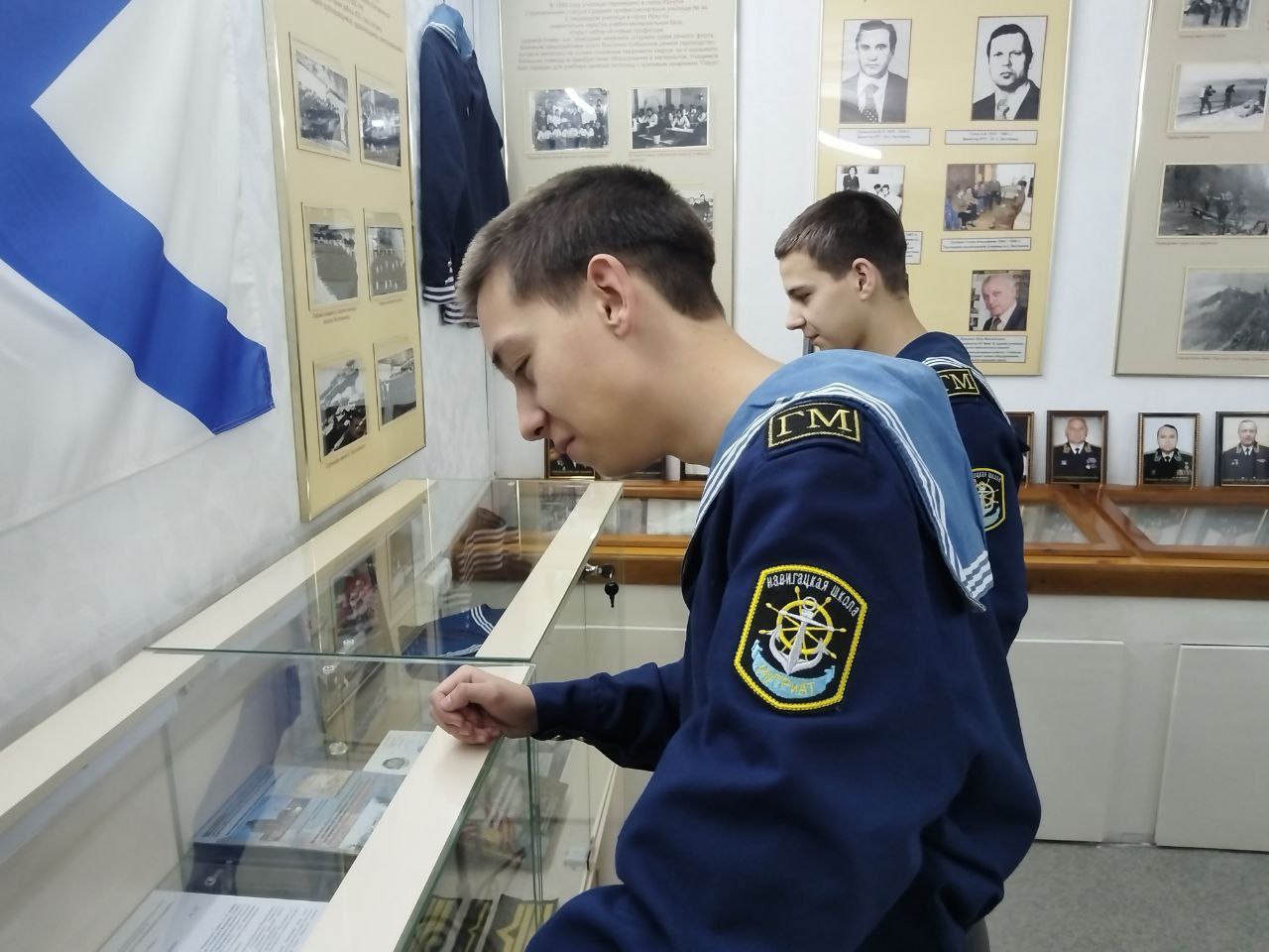 В Иркутском техникуме речного и автомобильного транспорта посвятили в гардемарины 75 первокурсников В Иркутском техникуме речного и автомобильного транспорта посвятили в гардемарины 75 первокурсников