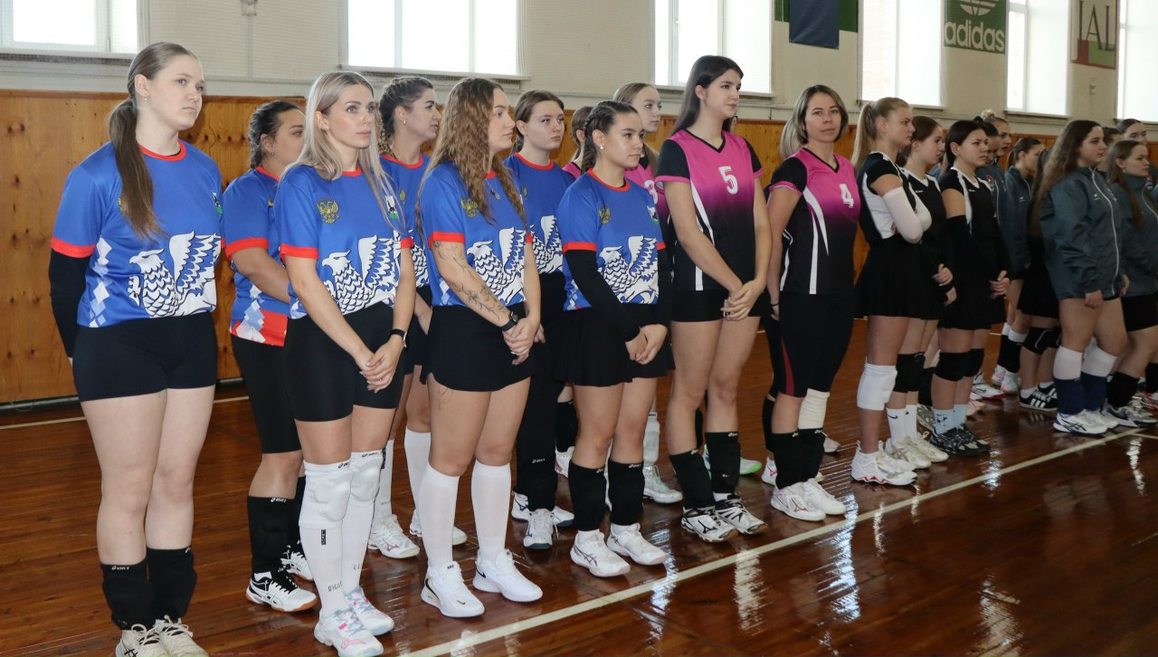 Волейбольный турнир, приуроченный Дню матери, прошел в Тулуне