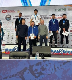 Спортсмены Приангарья выиграли пять медалей на всероссийских соревнованиях по вольной борьбе среди мужчин памяти чемпиона Европы, Заслуженного тренера России Олега Алексеева, которые 5-6 декабря проходили в Улан-Удэ