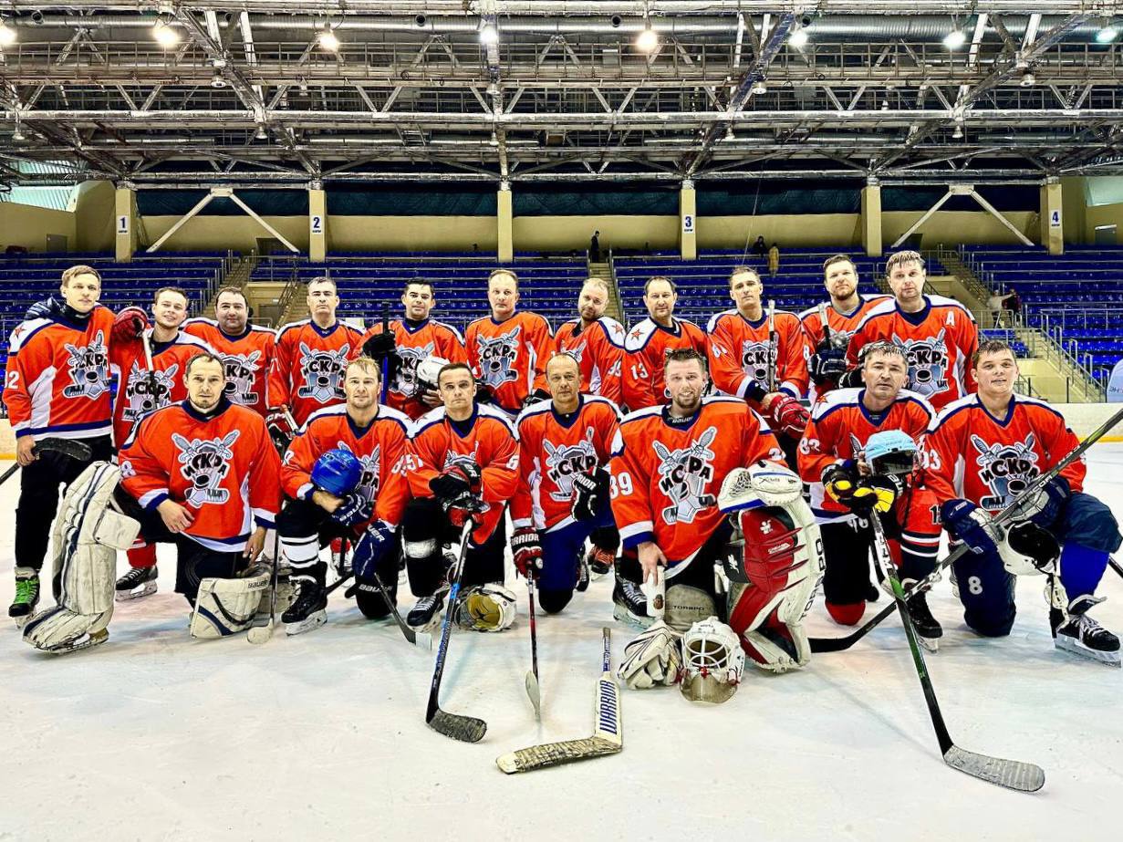 Уважаемые любители хоккея, приглашаем вас стать свидетелями захватывающего спортивного противостояния!