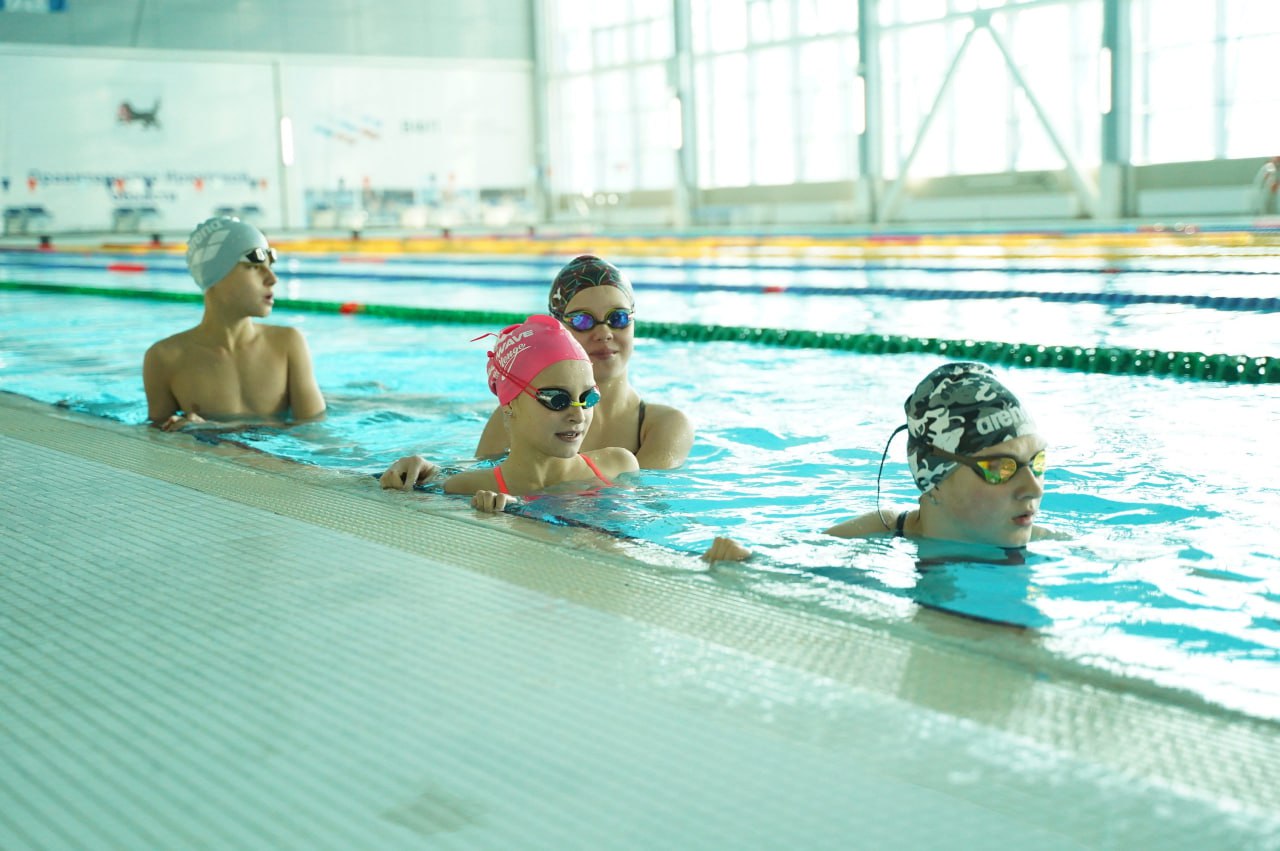 Мастер спорта России Андрей Жилкин поделился секретами мастерства с юными пловцами Мастер спорта России Андрей Жилкин поделился секретами мастерства с юными пловцами