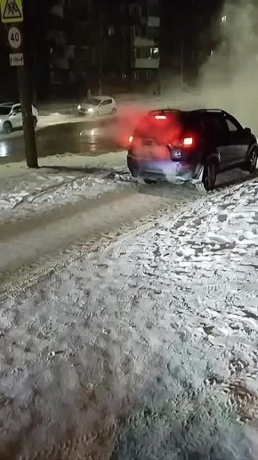 #нампишут. Сегодня утром дорогу на улице Трилиссера затопило