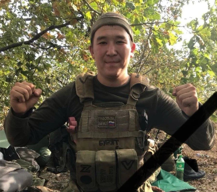 В Эхирит-Булагатском районе простились с бойцом специальной военной операции Семеном Урмановым