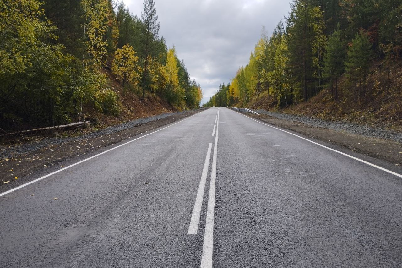 В Иркутской области в 2025 году ремонтировали свыше 200 километров дорог, входящих в опорную сеть России В Иркутской области в 2025 году ремонтировали свыше 200 километров дорог, входящих в опорную сеть России