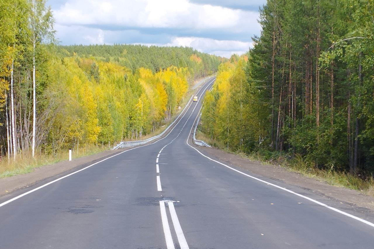 В Иркутской области в 2025 году ремонтировали свыше 200 километров дорог, входящих в опорную сеть России В Иркутской области в 2025 году ремонтировали свыше 200 километров дорог, входящих в опорную сеть России
