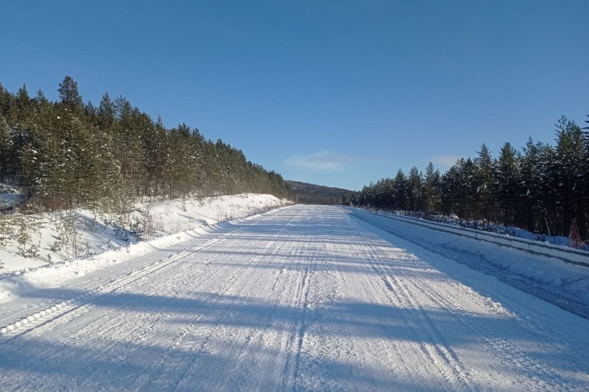Плановые работы по расчистке от снега провели на ключевых северных трассах Усть-Кут – Уоян и Таксимо – Бодайбо Плановые работы по расчистке от снега провели на ключевых северных трассах Усть-Кут – Уоян и Таксимо – Бодайбо
