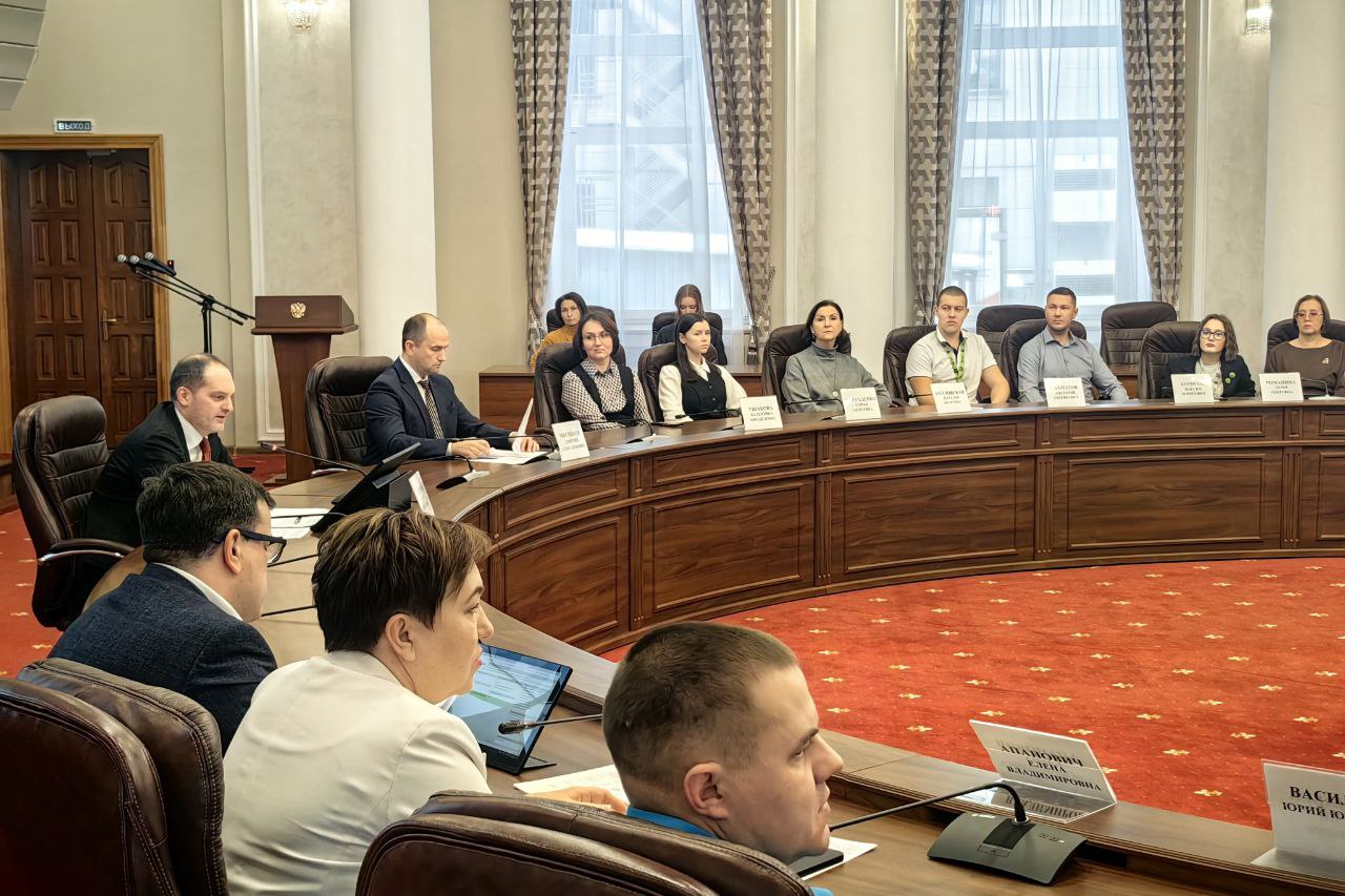 В Правительстве Иркутской области состоялась встреча с призерами чемпионатов «Профессионалы» и «Абилимпикс», а также их наставниками В Правительстве Иркутской области состоялась встреча с призерами чемпионатов «Профессионалы» и «Абилимпикс», а также их наставниками