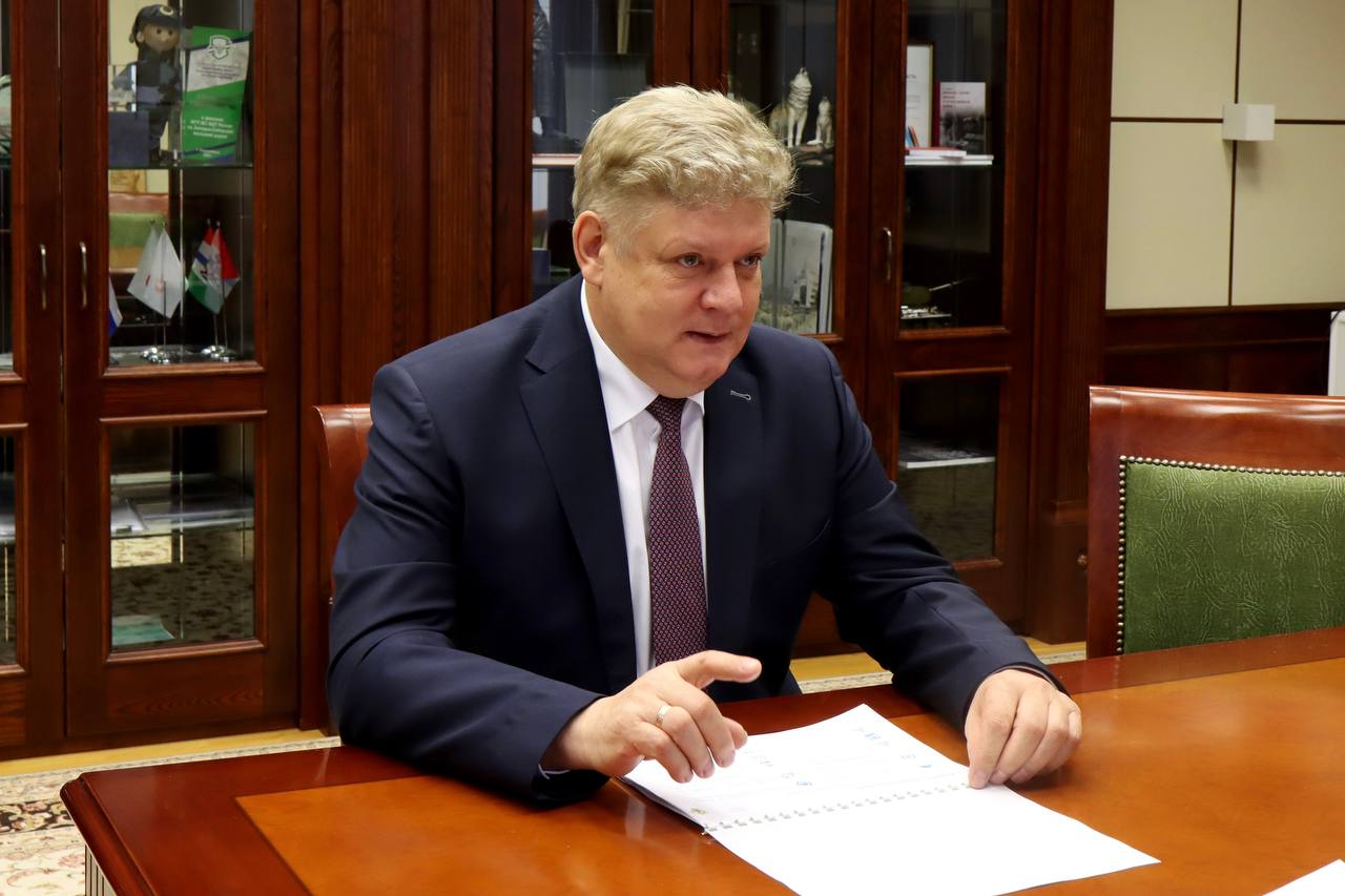 Итоги и задачи дальнейшей работы по борьбе с теневыми финансовыми схемами Анатолий Серышев обсудил с Дмитрием Шоттом Итоги и задачи дальнейшей работы по борьбе с теневыми финансовыми схемами Анатолий Серышев обсудил с Дмитрием Шоттом