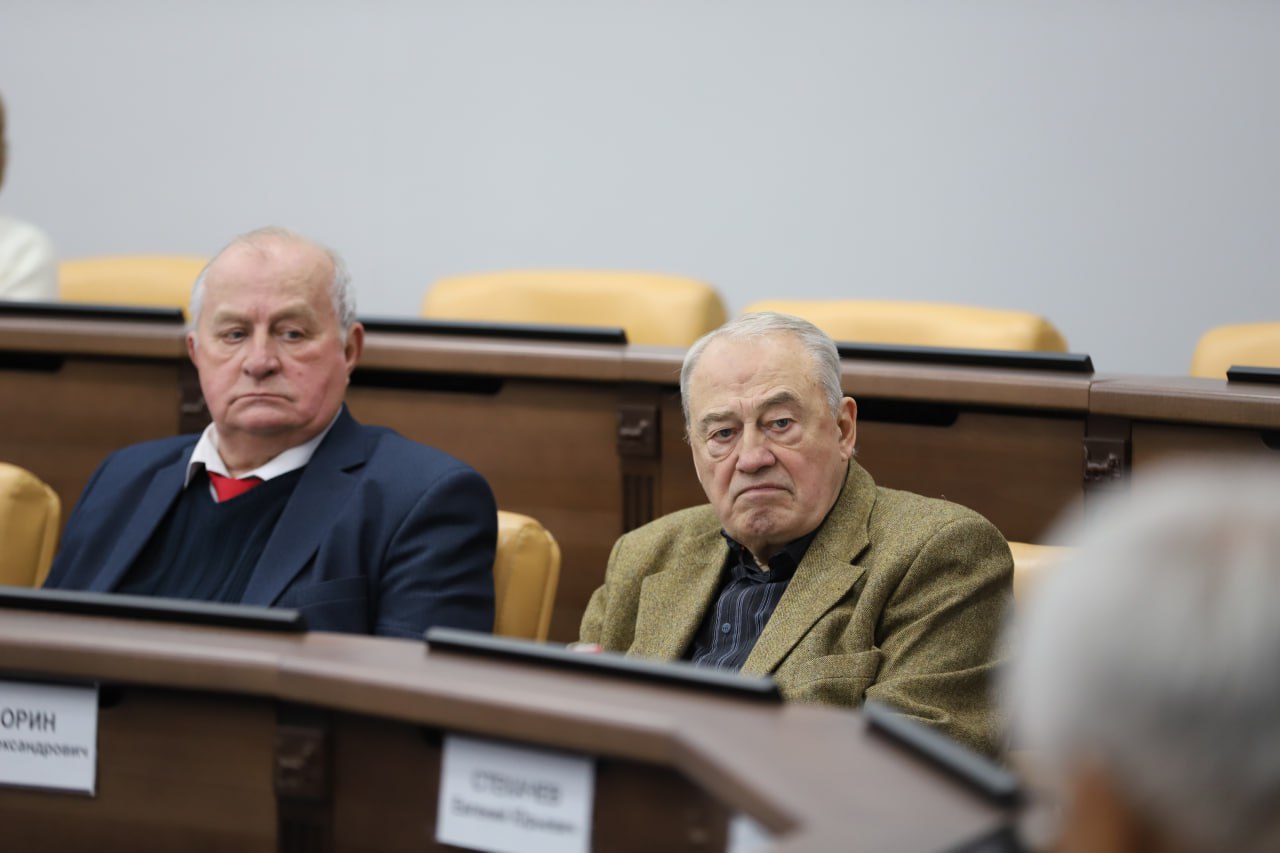 Руслан Болотов: Заключительное в этом году собрание Почётных граждан Иркутска провели сегодня Руслан Болотов: Заключительное в этом году собрание Почётных граждан Иркутска провели сегодня