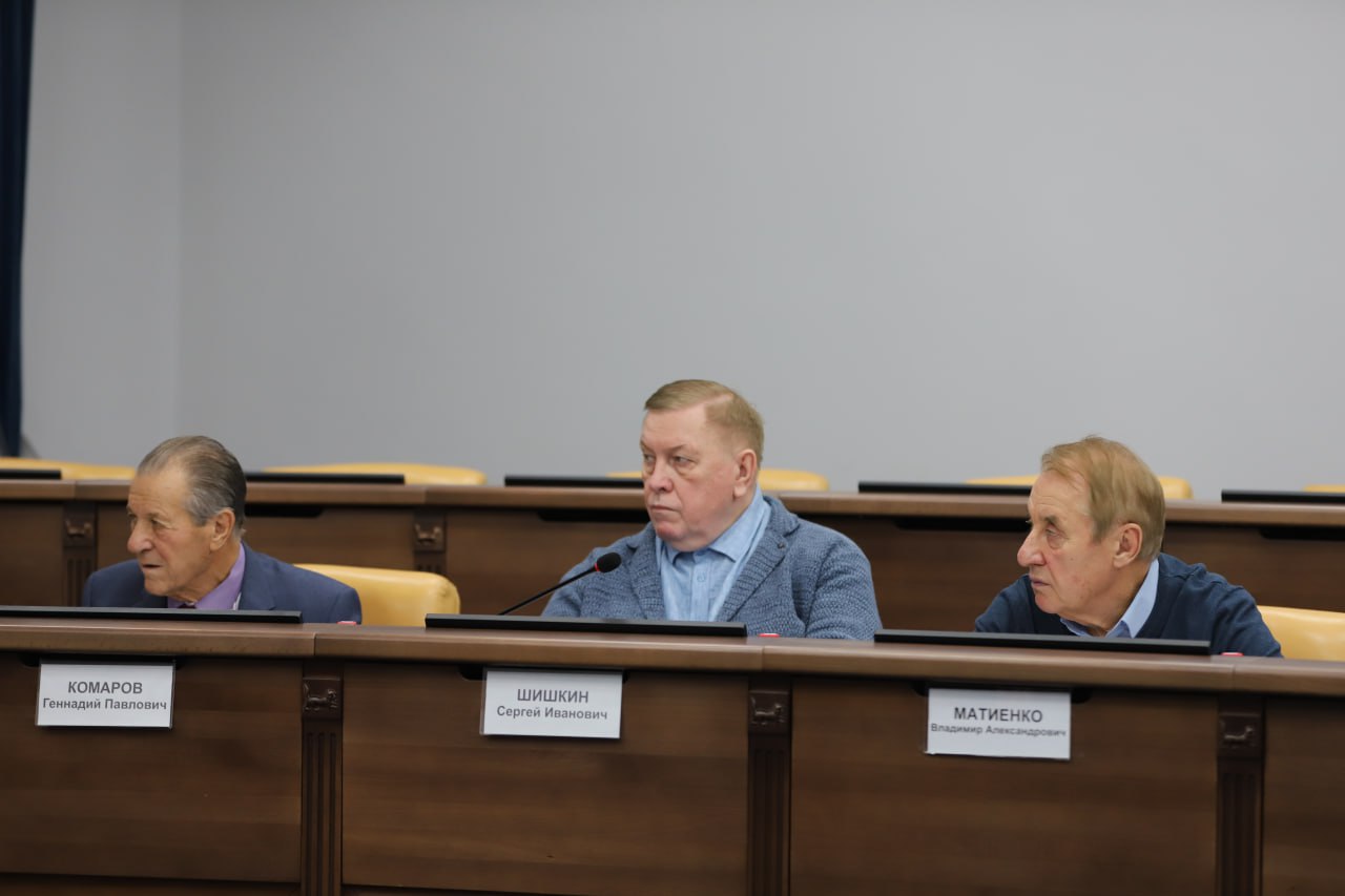 Руслан Болотов: Заключительное в этом году собрание Почётных граждан Иркутска провели сегодня Руслан Болотов: Заключительное в этом году собрание Почётных граждан Иркутска провели сегодня