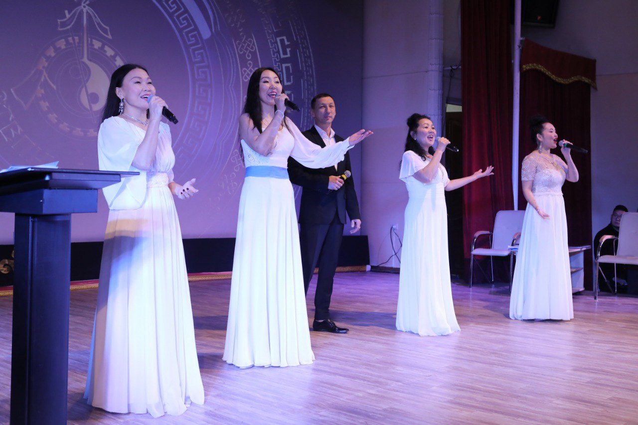 В социальной сфере Усть-Ордынского Бурятского округа будет усилена патриотическая работа в Год единства народов России