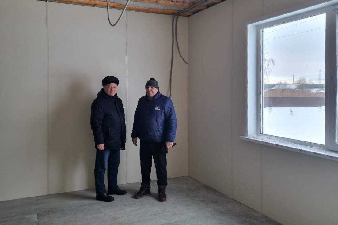 Подготовку к капремонту школы и модернизацию соцучреждений проверили руководители региональных министерств в Братске и Куйтунском районе Подготовку к капремонту школы и модернизацию соцучреждений проверили руководители региональных министерств в Братске и Куйтунском районе