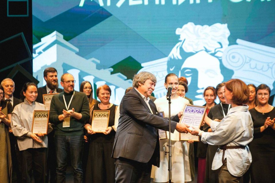 Иркутский проект о сибирском фарфоре отметили на всероссийском конкурсе